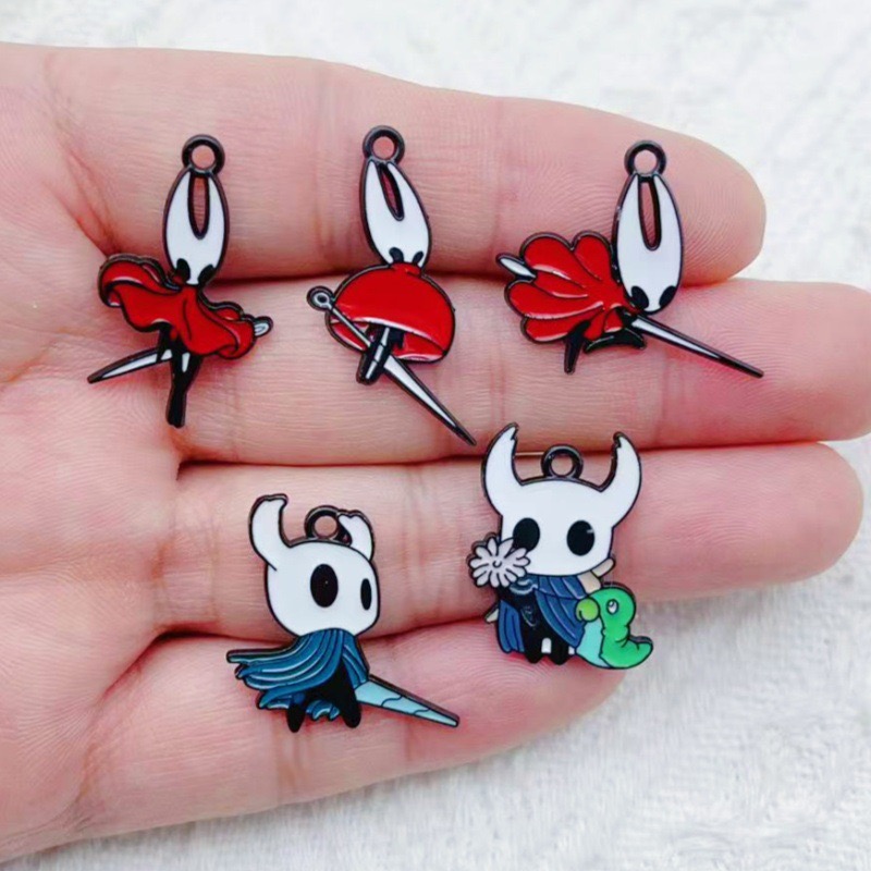Earrings - 10 قطع من قلادات الإكسسوارات الكرتونية