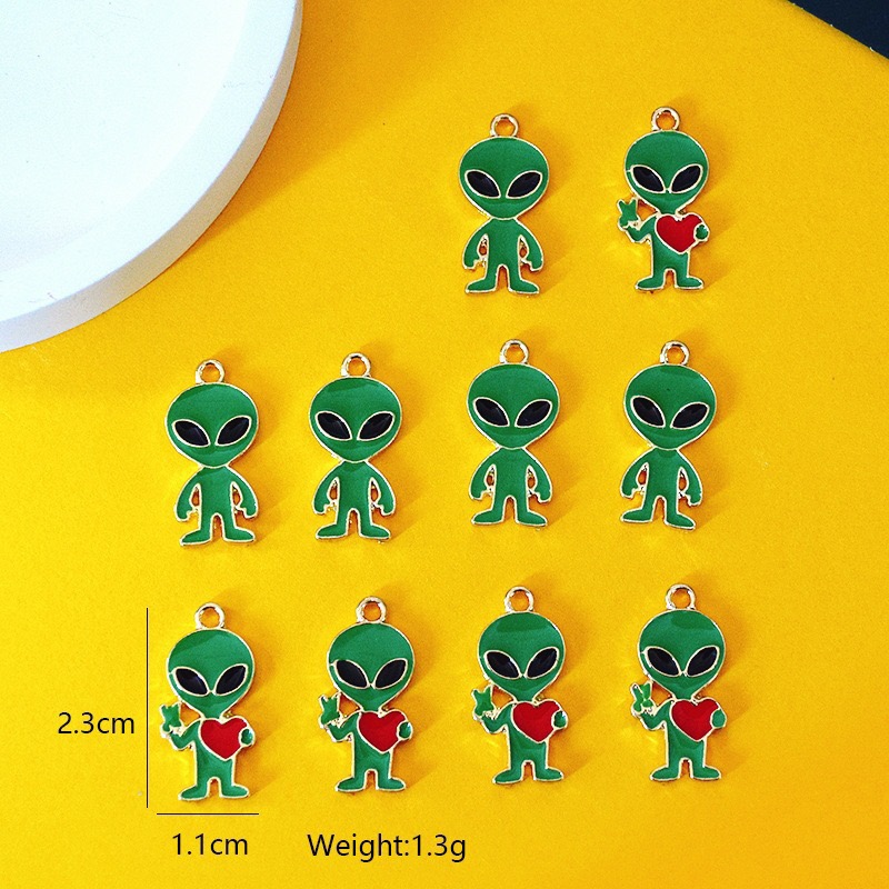 Earrings - 10 قطع من قلادات سبيكة بتصميم
