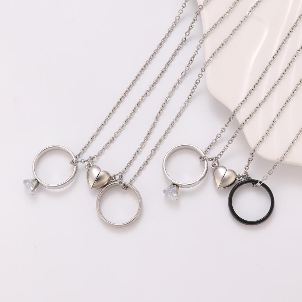 Magnetic Couple Matching Necklaces - قلادة بحلقة على شكل قلب، طقم