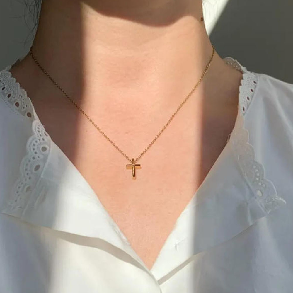 Cross Pendant Necklace Gold - قلادة ذهبية رائعة على شكل صليب،