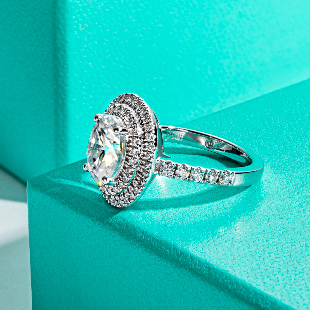AnuJewel 3ct البيضاوي قص مويسا - مراجعة Moissanite Engagement Ring 1 Carat وسعره