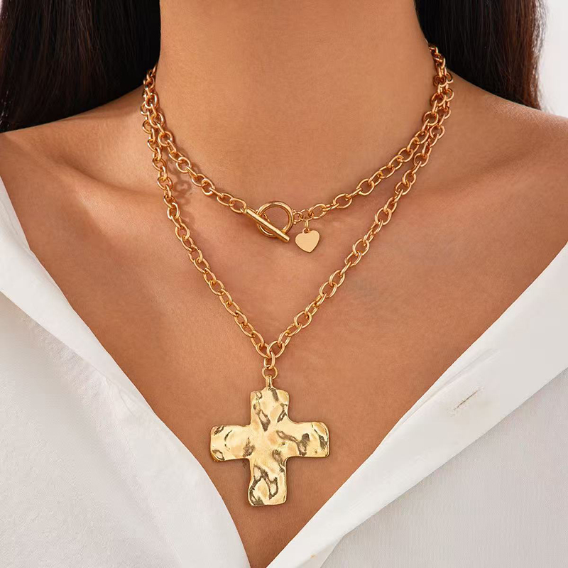 قلادة ذهبية متعددة الطبقات على - مراجعة Cross Pendant Necklace Gold وسعره
