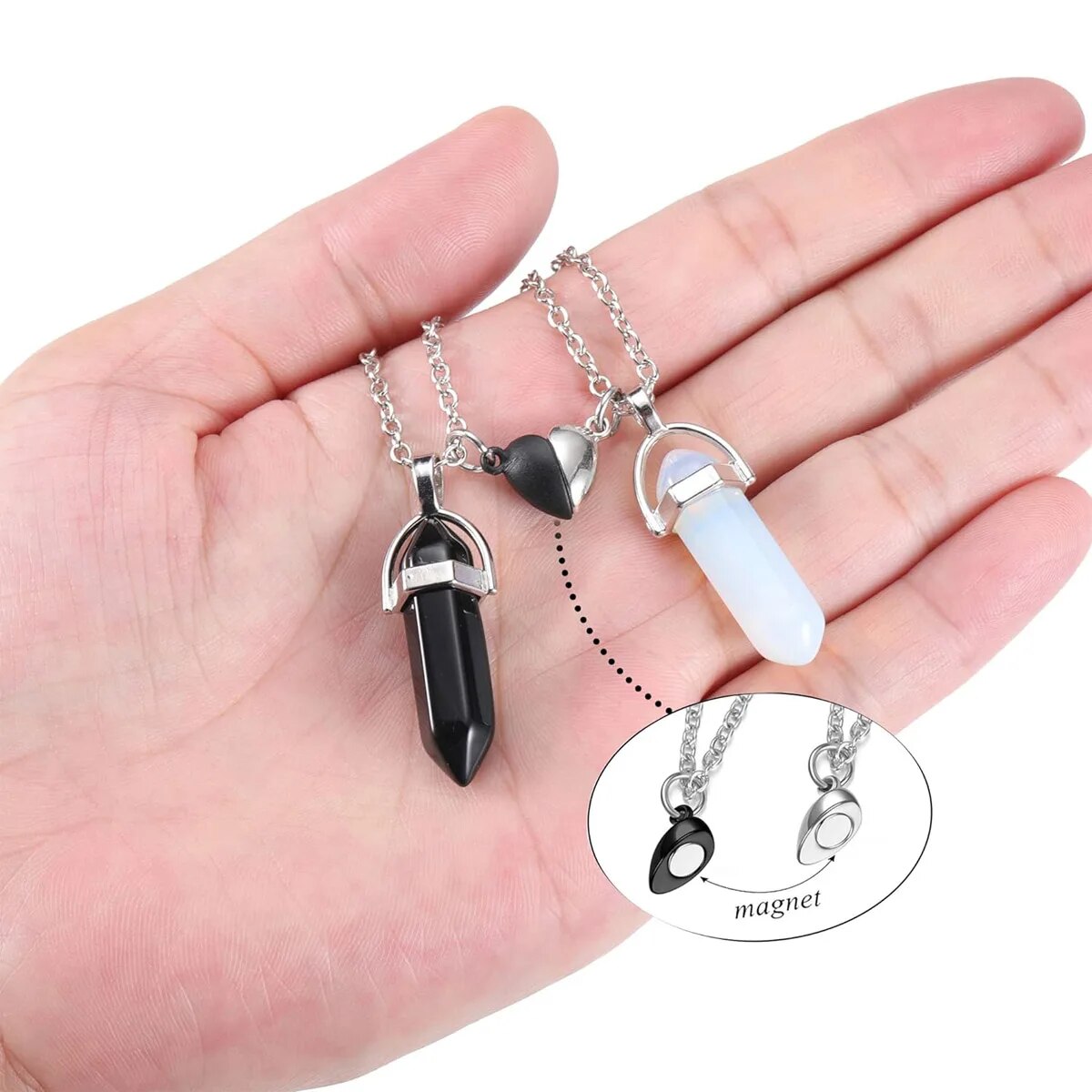 قلادات صداقة كريستالية متطابقة - مراجعة Magnetic Couple Matching Necklaces وسعره