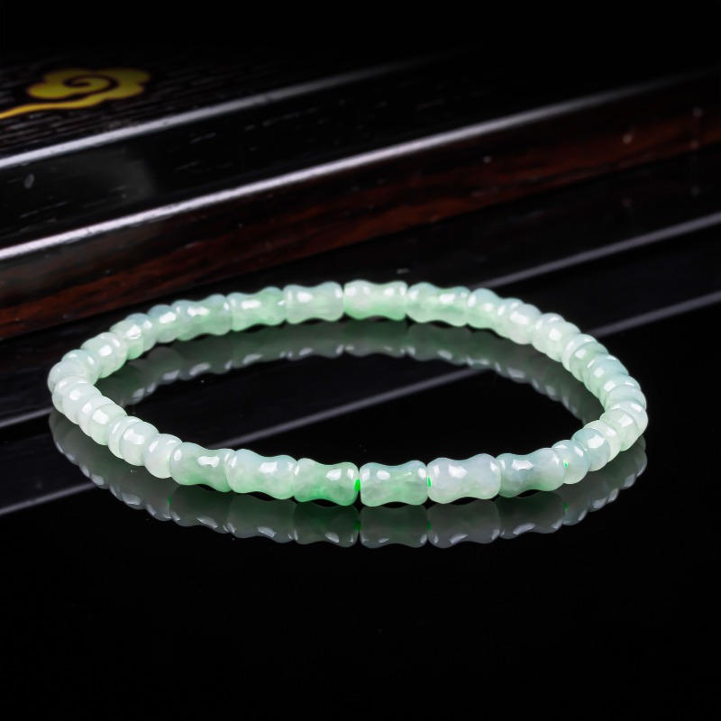 سوار وقلادة من اليشم الطبيعي ا - مراجعة Bracelets وسعره