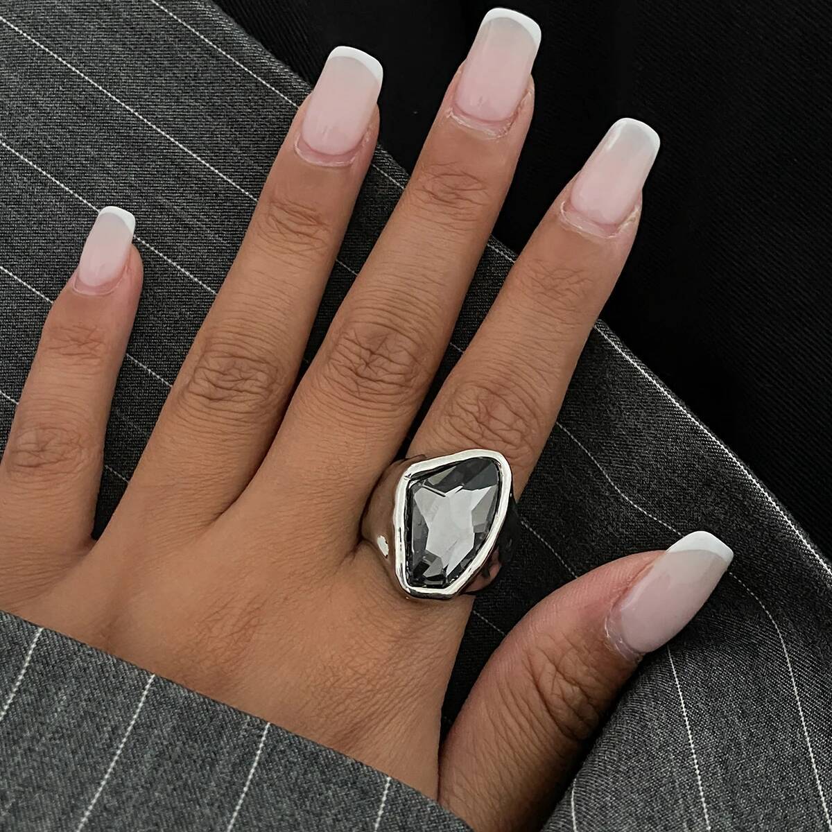 Salircon خمر الأسود الاكريليك  - مراجعة Vintage Punk Knuckle Rings Set وسعره