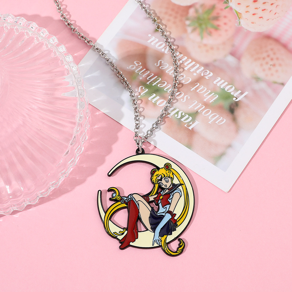 قلادة معدنية مطلية بالمينا بتص - مراجعة Anime Pendant Necklace وسعره