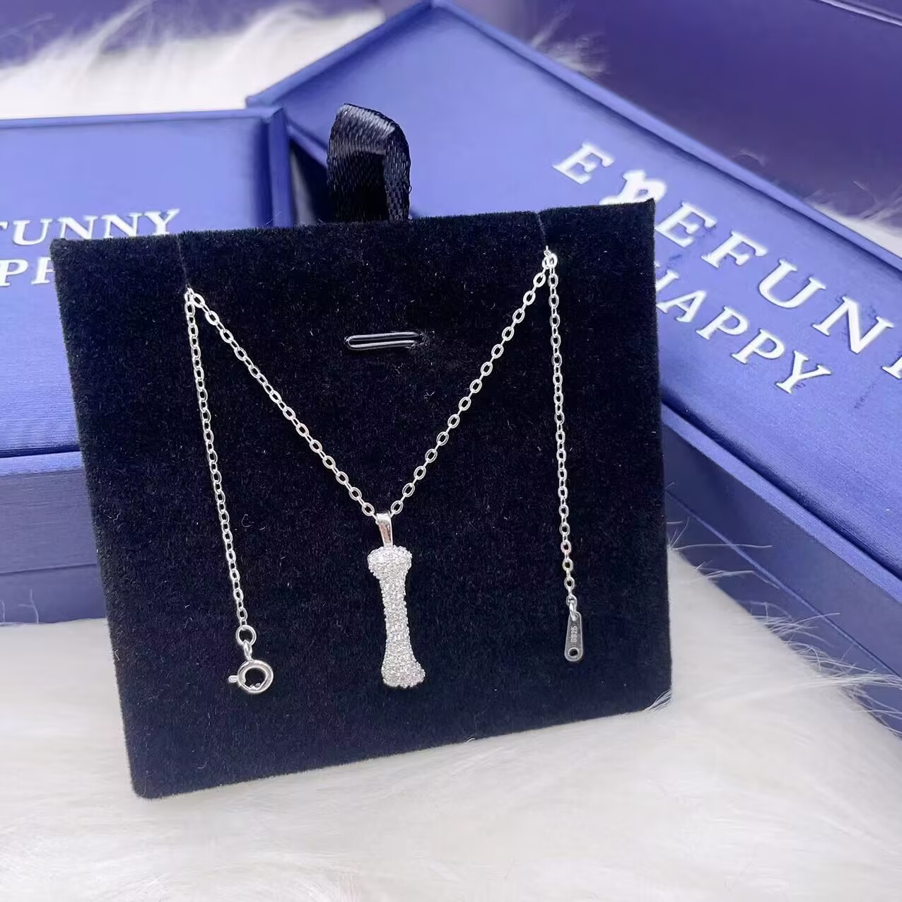 نسخة مطورة! قلادة Wang Yibo ال - مراجعة Anime Pendant Necklace وسعره