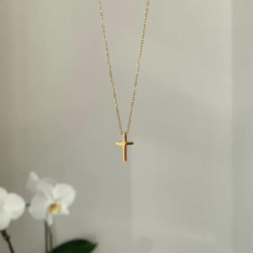 قلادة ذهبية رائعة على شكل صليب - مراجعة Cross Pendant Necklace Gold وسعره