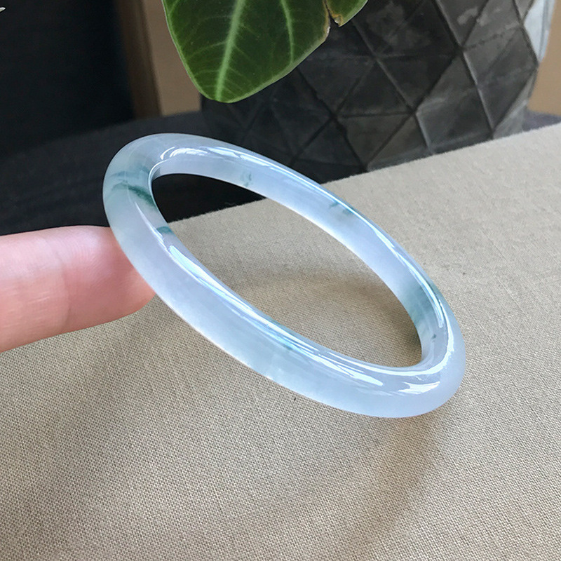 سوار من اليشم القديم، دائري ال - مراجعة Rings وسعره
