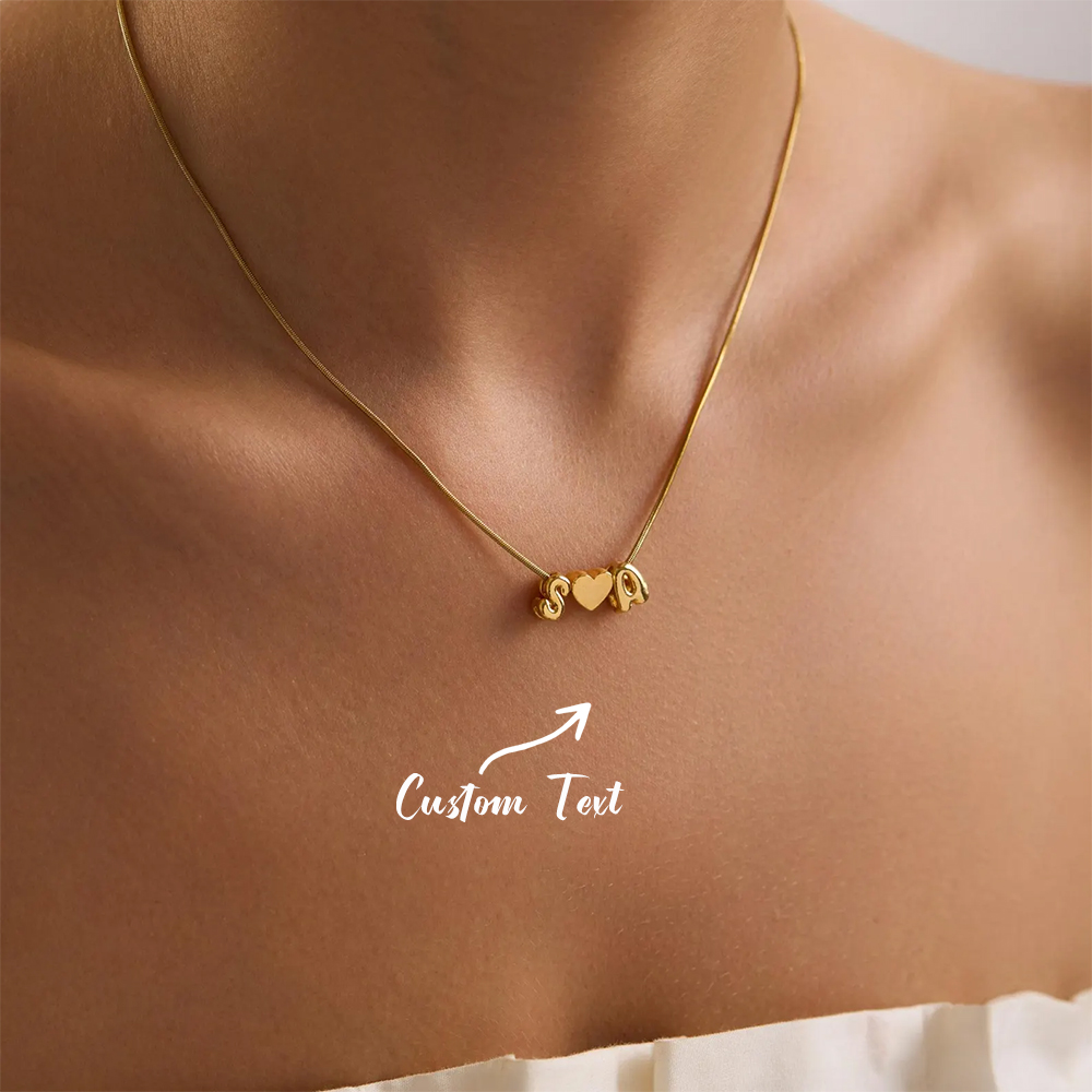 قلادة مخصصة بحرفين أبجديين على - مراجعة Custom Name Necklace Stainless Steel وسعره