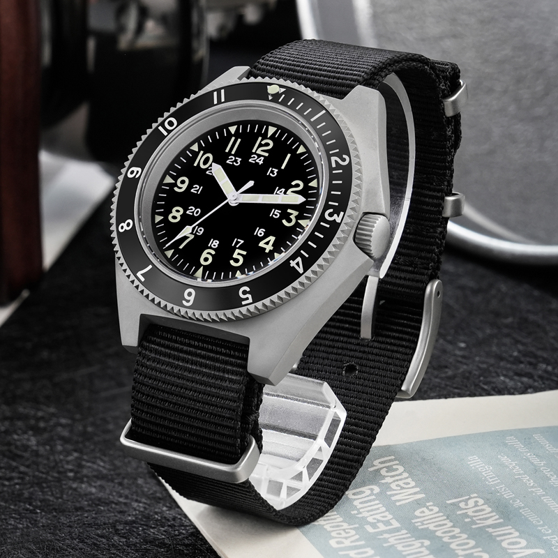 Watchdives WD1972 ساعة كوارتز  - مراجعة Watch Accessories وسعره