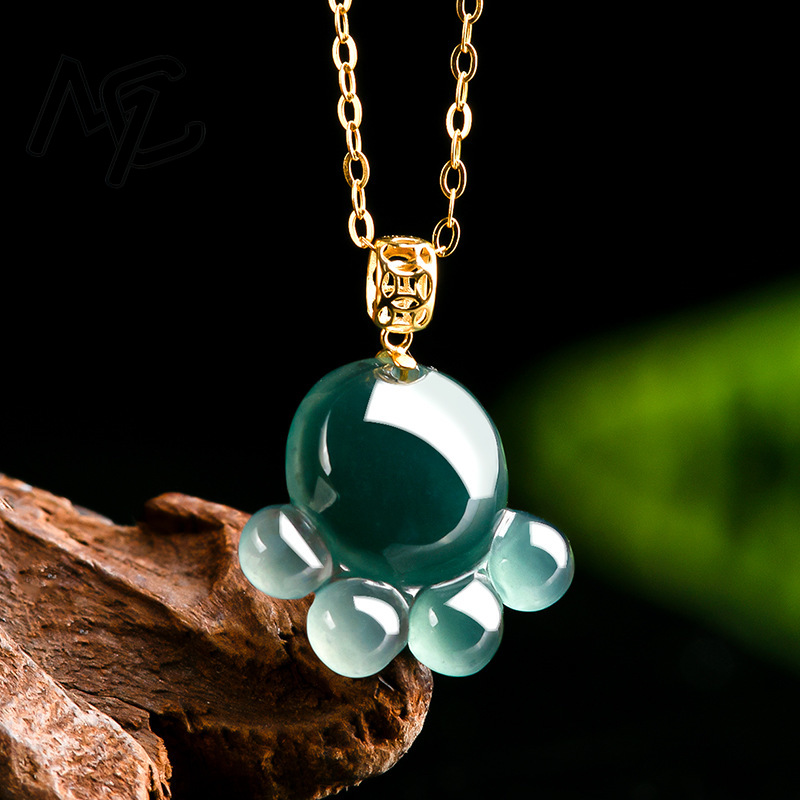 قلادة بتعليقة مخلب القط من الي - مراجعة Necklaces وسعره