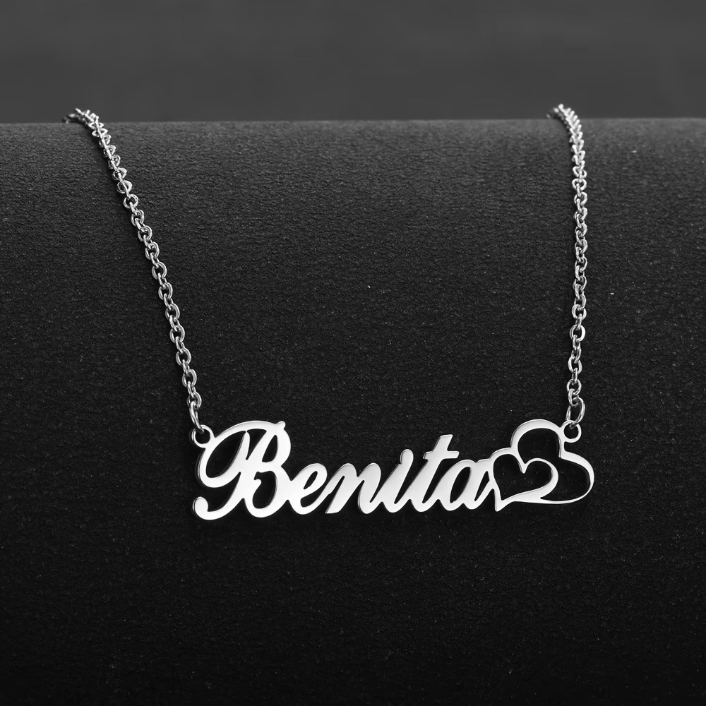 قلادة مخصصة على شكل قلب مزدوج  - مراجعة Custom Name Necklace Stainless Steel وسعره